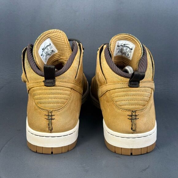 Nike Dunk CMFT WB Wheat athletic sneaker shoes men’s size 9.5 main image 5